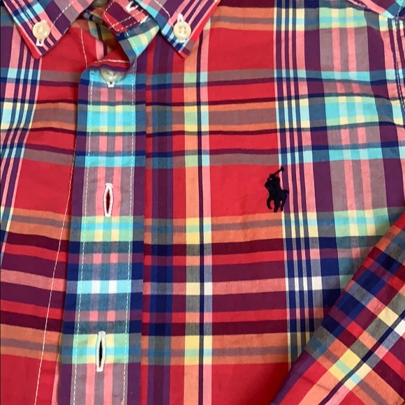 Beautiful shirt like new! - Picture 2 of 3